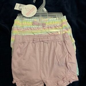 The Children’s Place-4 pack Girl’s Shorts Size 18-24M